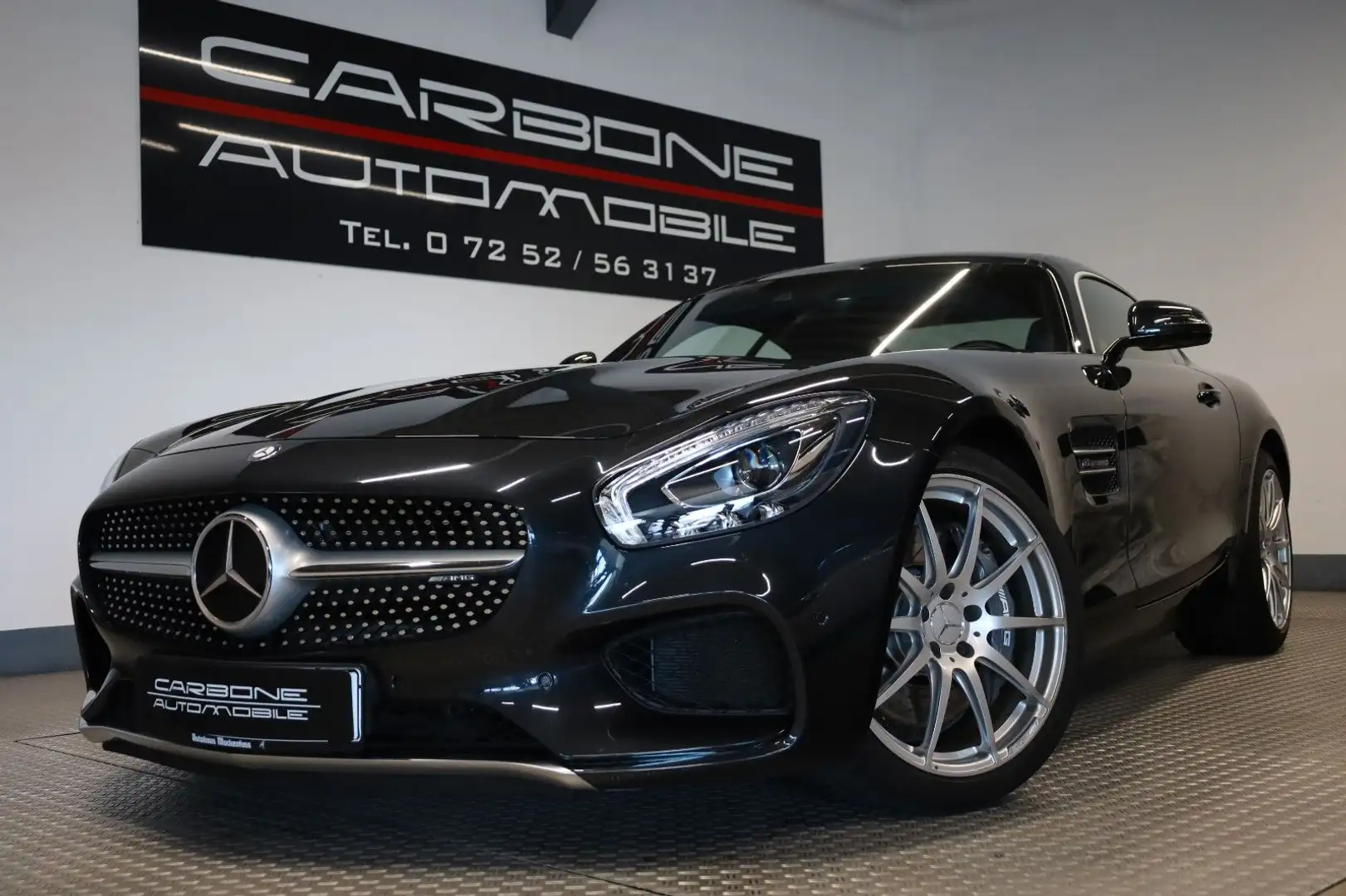 Mercedes-Benz AMG GT Coupe schwarz/rot Schwarz - 1