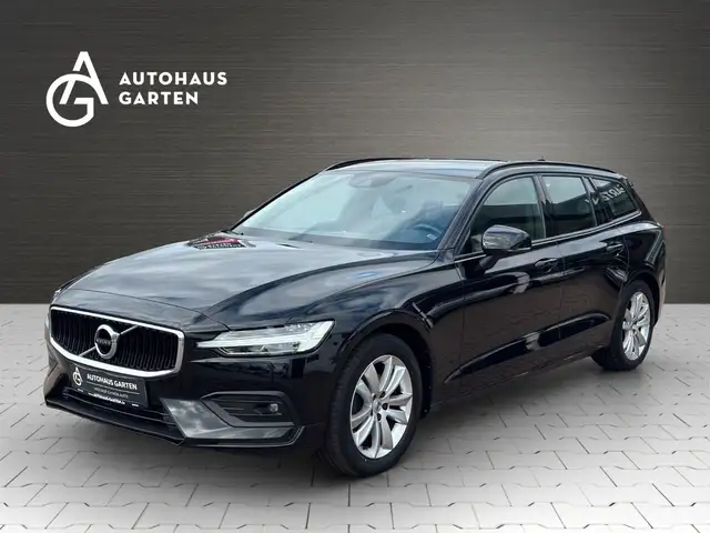 Volvo V60 2.0 D Momentum LED Kamera SHZ AHK Temp. PDC
