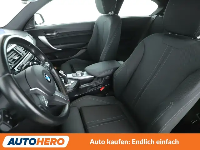 BMW 1 Series view 10