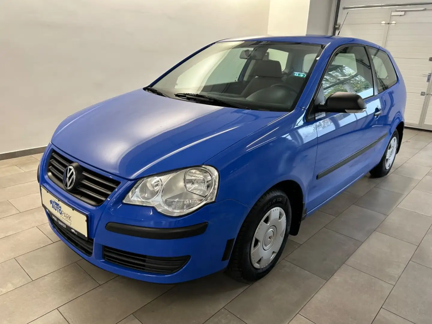Volkswagen Polo IV Trendline *1.Hand* Blau - 1