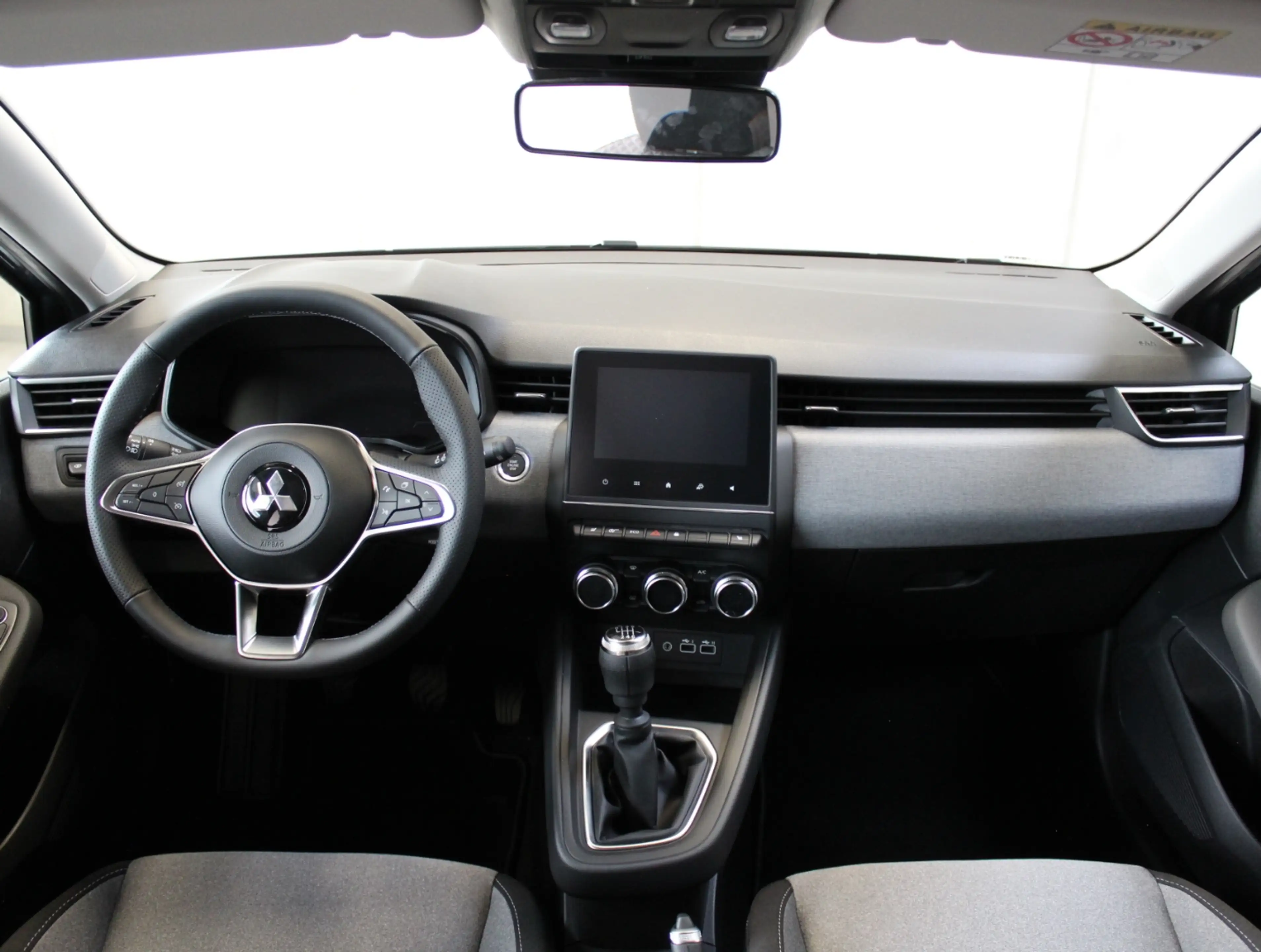 Mitsubishi Colt PLUS 1.0 T-Benziner 6-Gang — photo 12