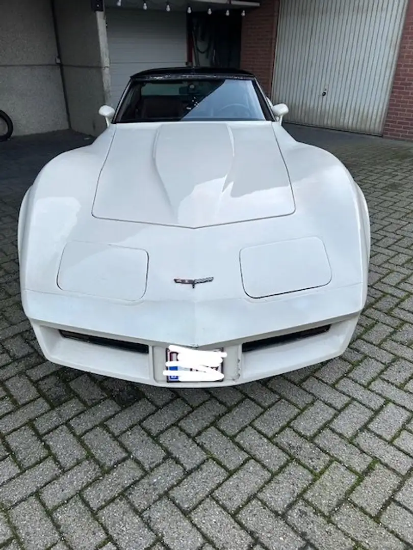 Chevrolet Corvette C3 Biały - 2
