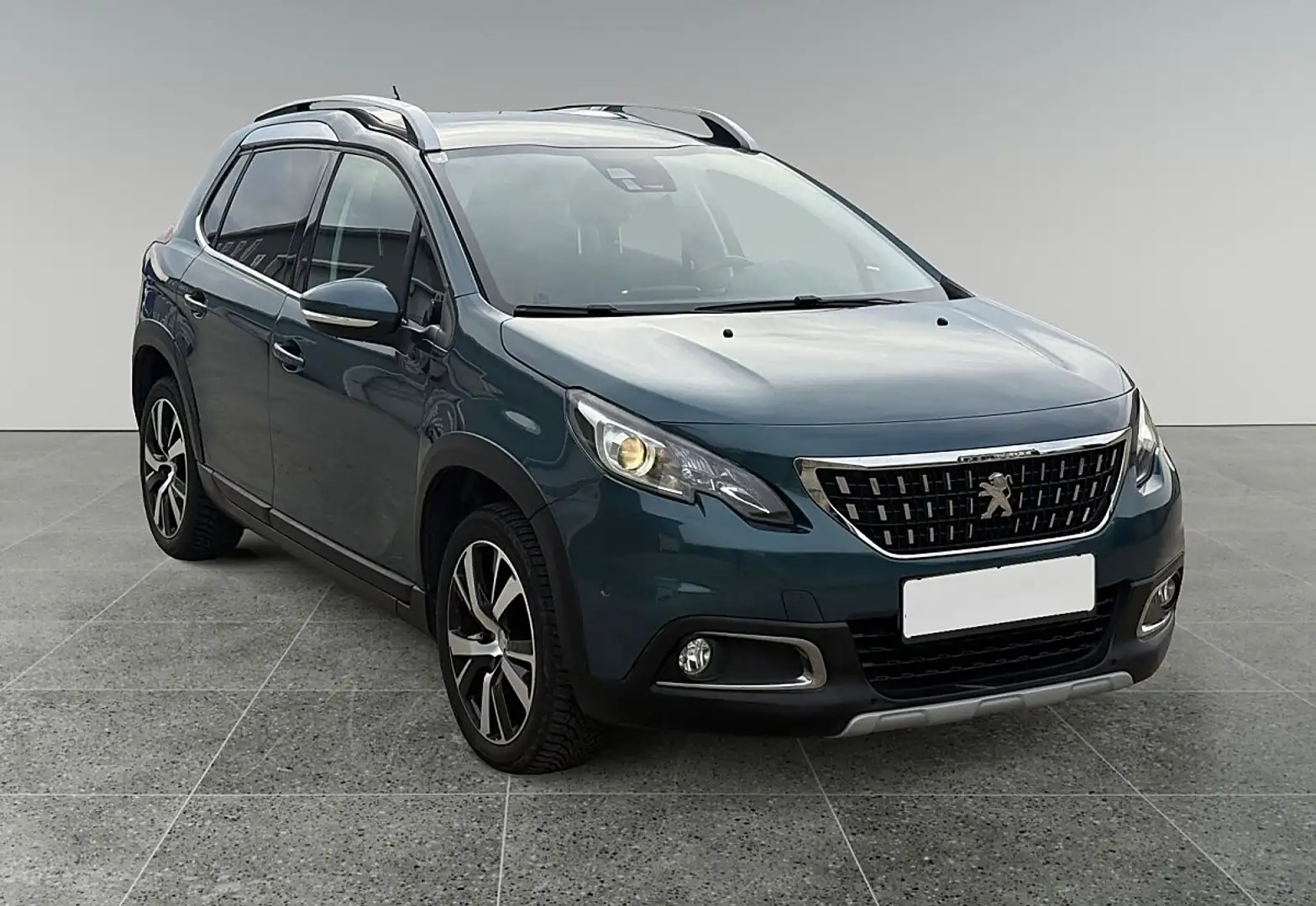 Peugeot 2008 1,2 PureTech 130 S&S Allure *Anhängerkupplung* Grün - 2