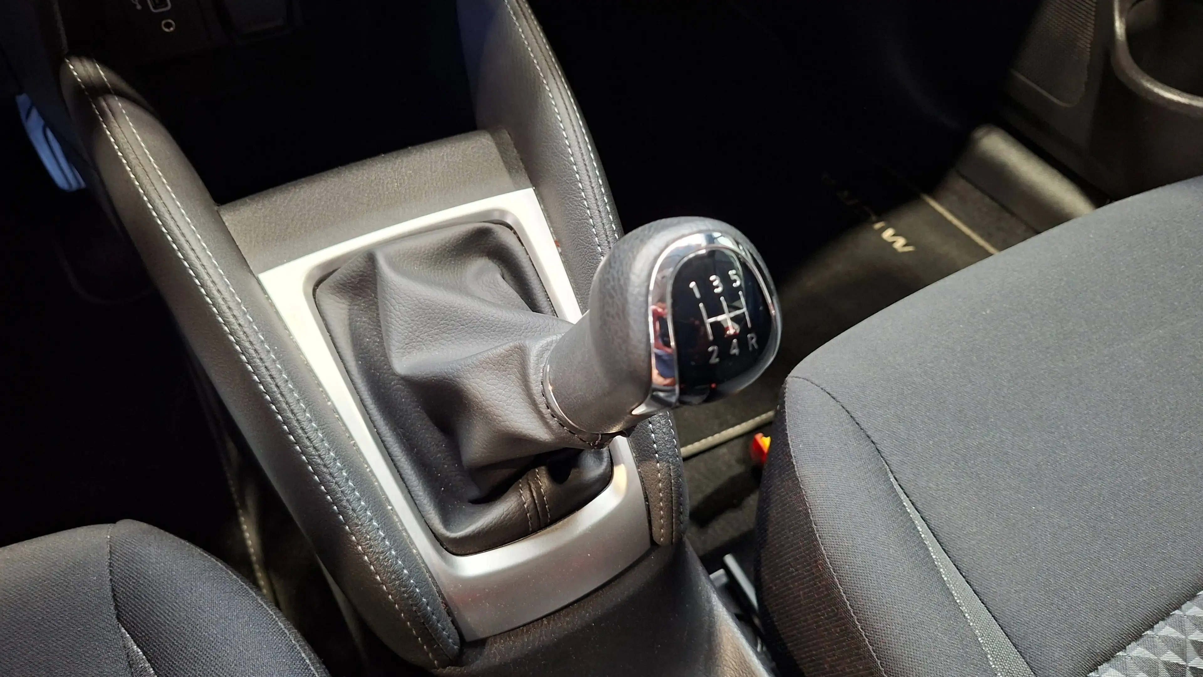 Nissan Micra Micra 1.0 IG-T Business — photo 14