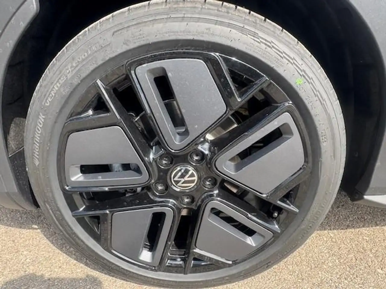 Volkswagen T-Roc 1.5 eTSI R-Line Pano Black GV5 19 Zoll 3