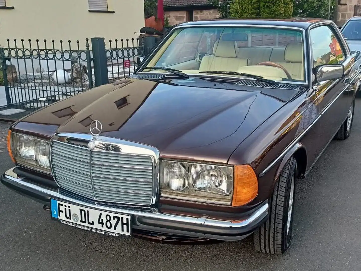 Mercedes-Benz CE 230 230 CE Brun - 1