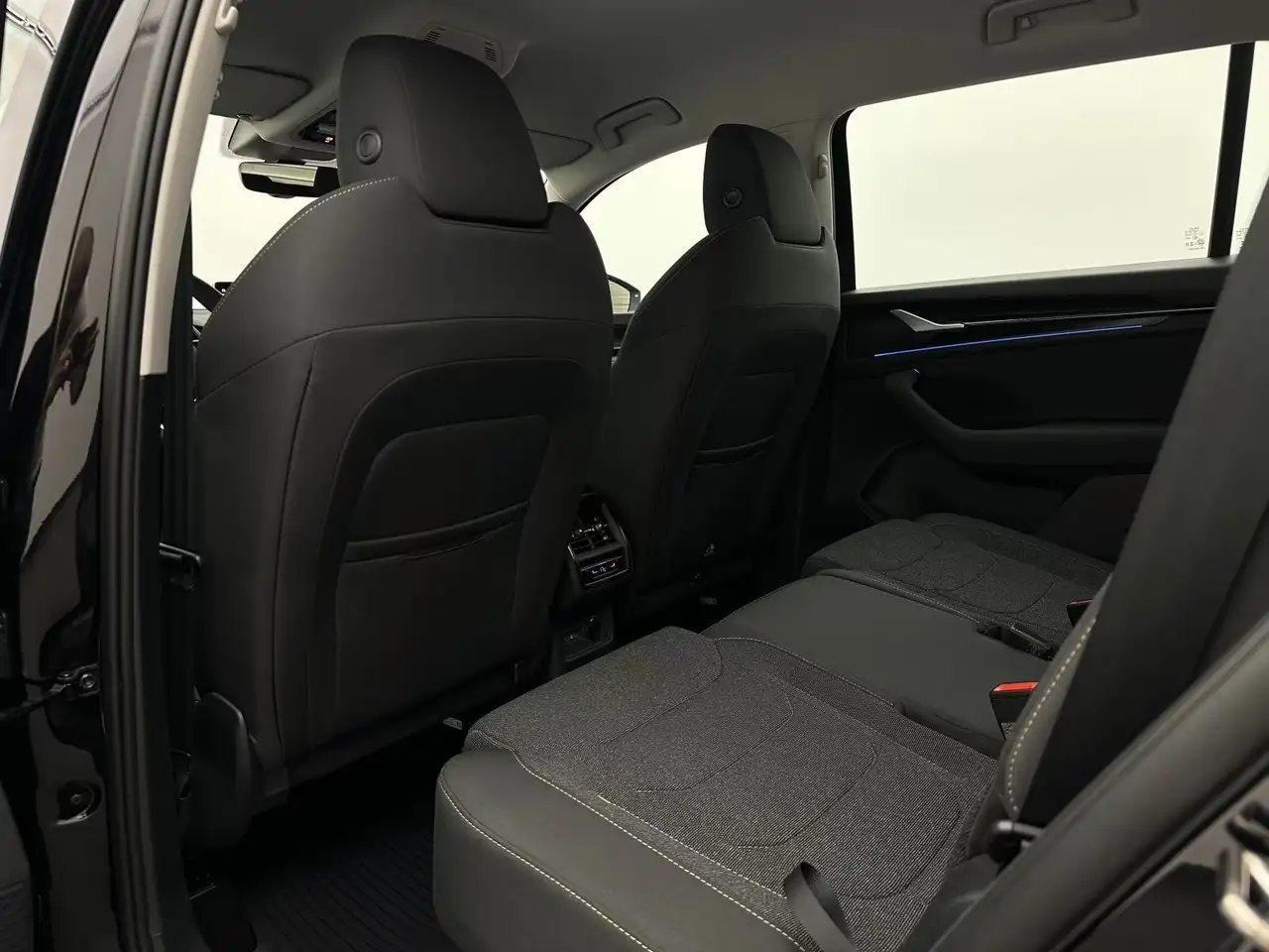 Skoda Kodiaq 1.5 TSI DSG +NAV+MATRIX+7-SITZER+CAM+AHK, миниатюра 15
