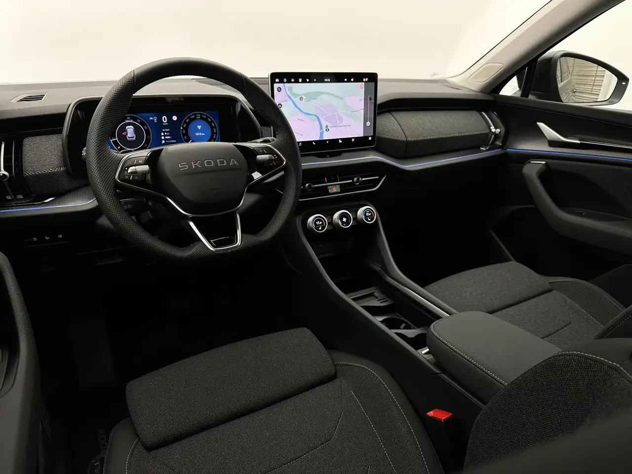 Skoda Kodiaq 1.5 TSI DSG +NAV+MATRIX+7-SITZER+CAM+AHK, миниатюра 16