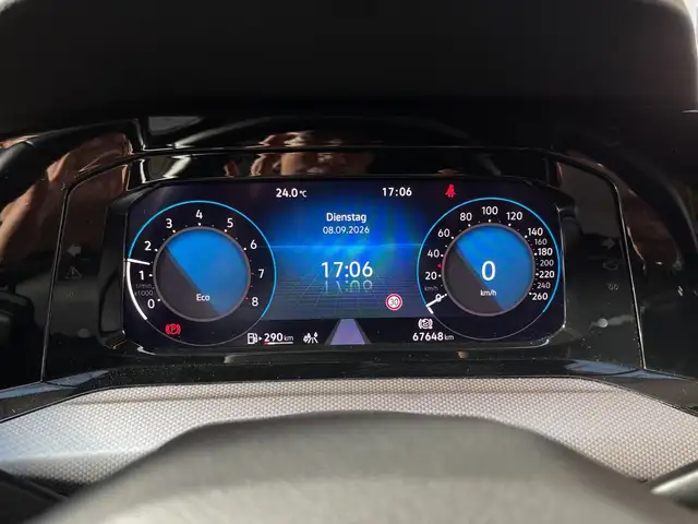Volkswagen Golf view 10
