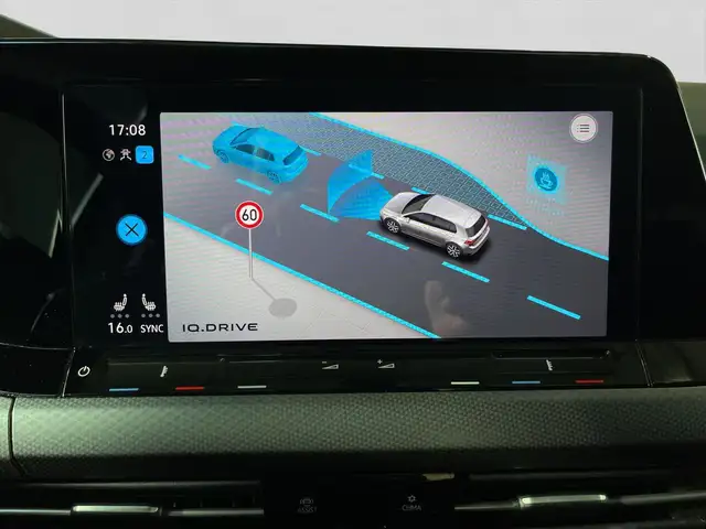 Volkswagen Golf view 13