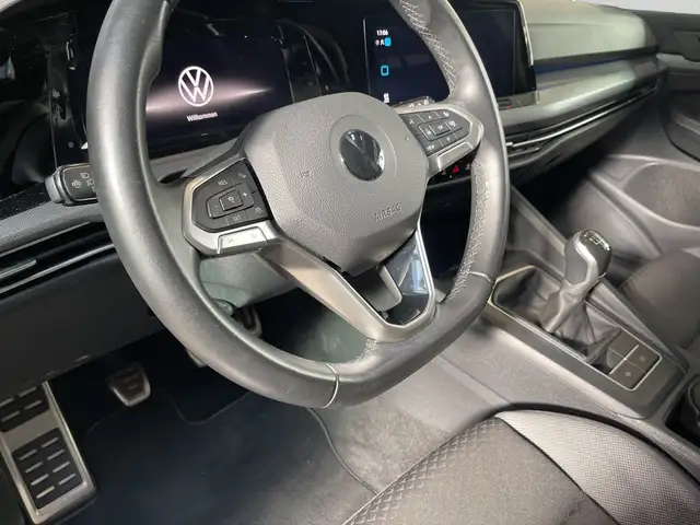 Volkswagen Golf view 9