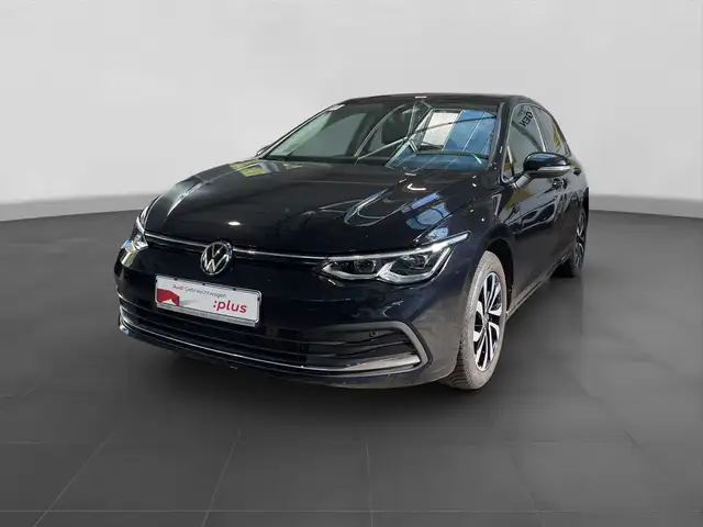 Volkswagen Golf view 2