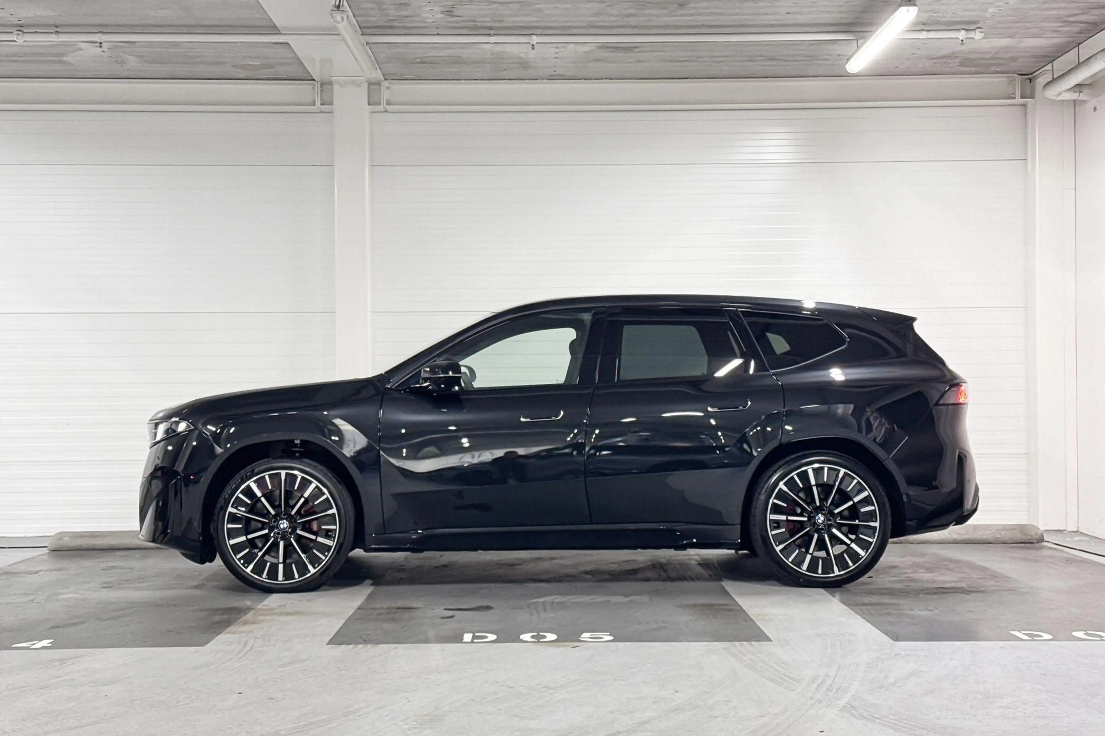BMW iX3 40 eDrive | M-Sport Pro | Innovation Pack | Drivin — photo 2