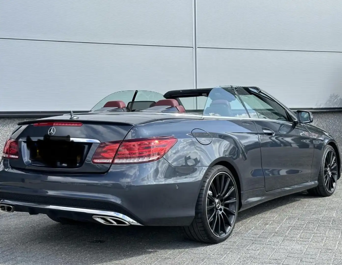 Mercedes-Benz E 250 E 250 Cabrio 7G-TRONIC Grijs - 1