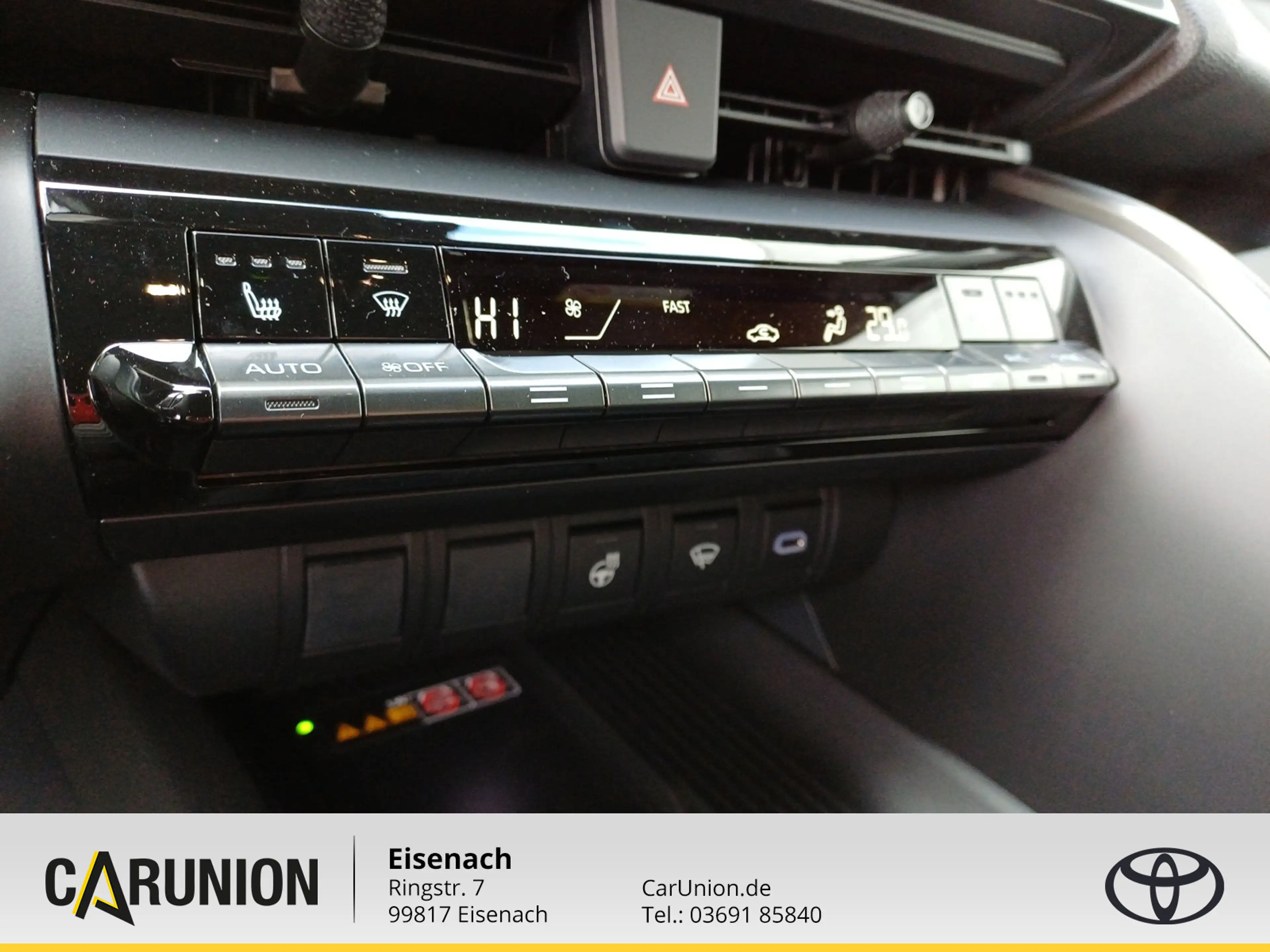 Toyota C-HR 2,0 PHEV/Kam./Sitzhzg./ Carplay — photo 15