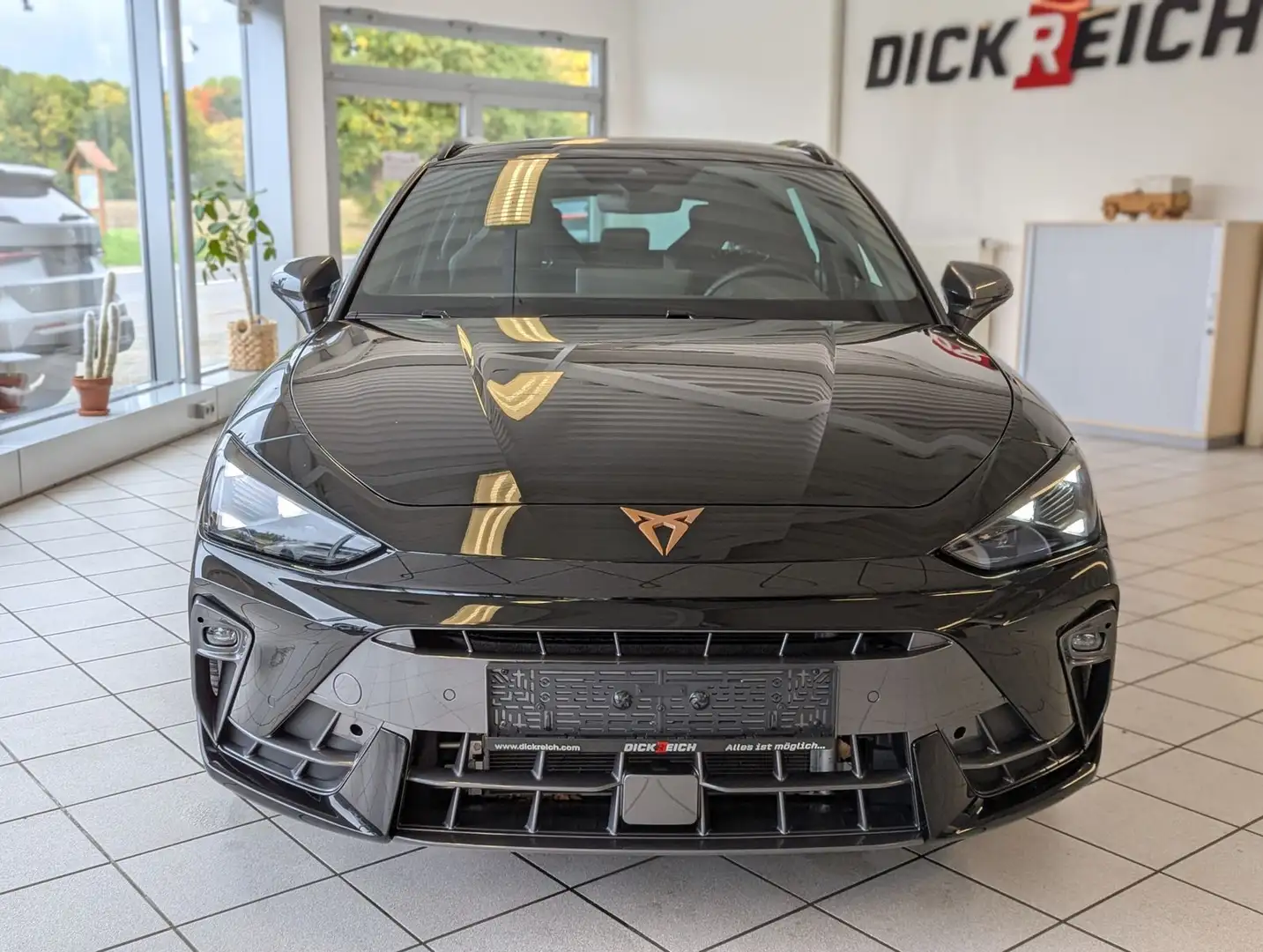 CUPRA Leon 1.5 eTSI Intelligent-Dynamic-Edge-Pake Cam Schwarz - 2