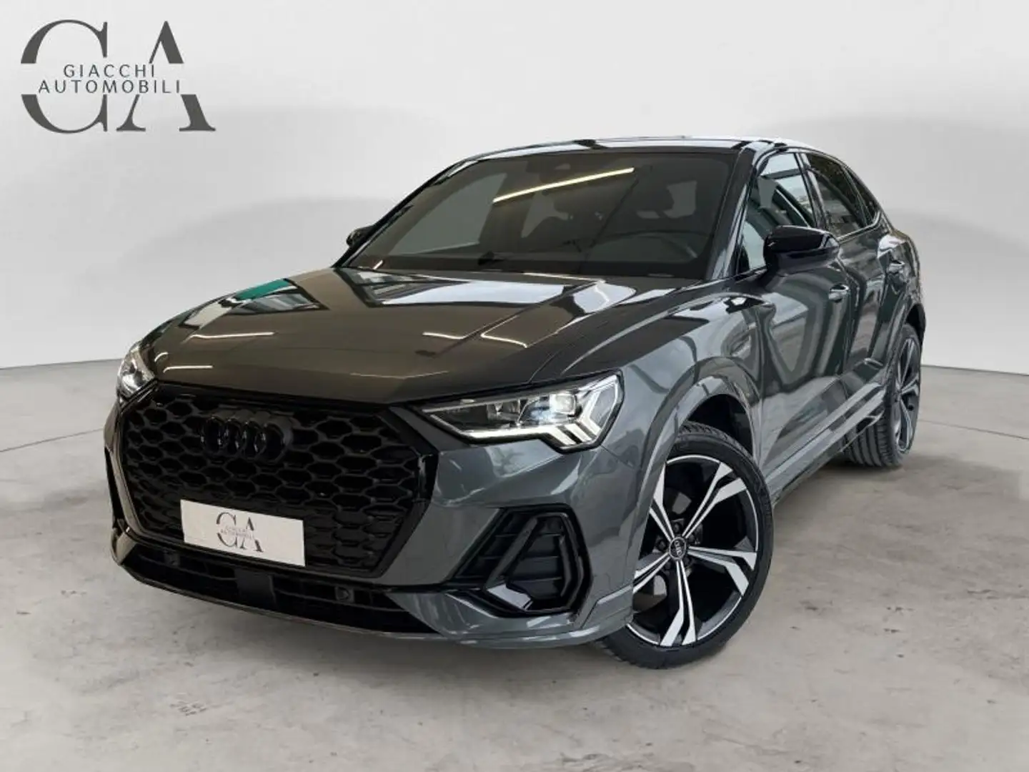 Audi Q3 2.0 tdi S line edition 150cv s-tronic Identity Black - 1