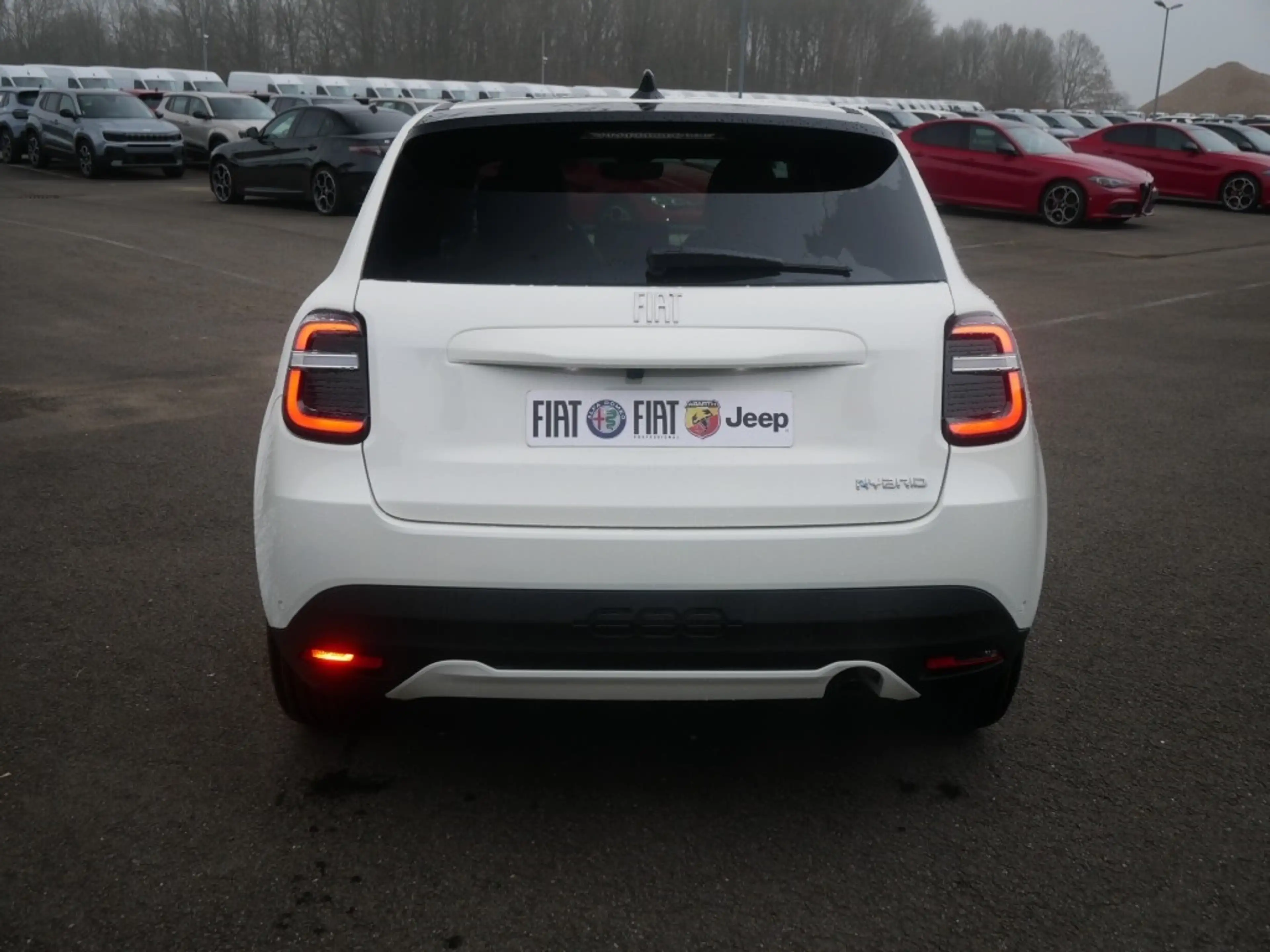 Fiat 600 HYBRID LA PRIMA 1.2 110 PS DCT6 LED NAVI KAMERA — photo 4