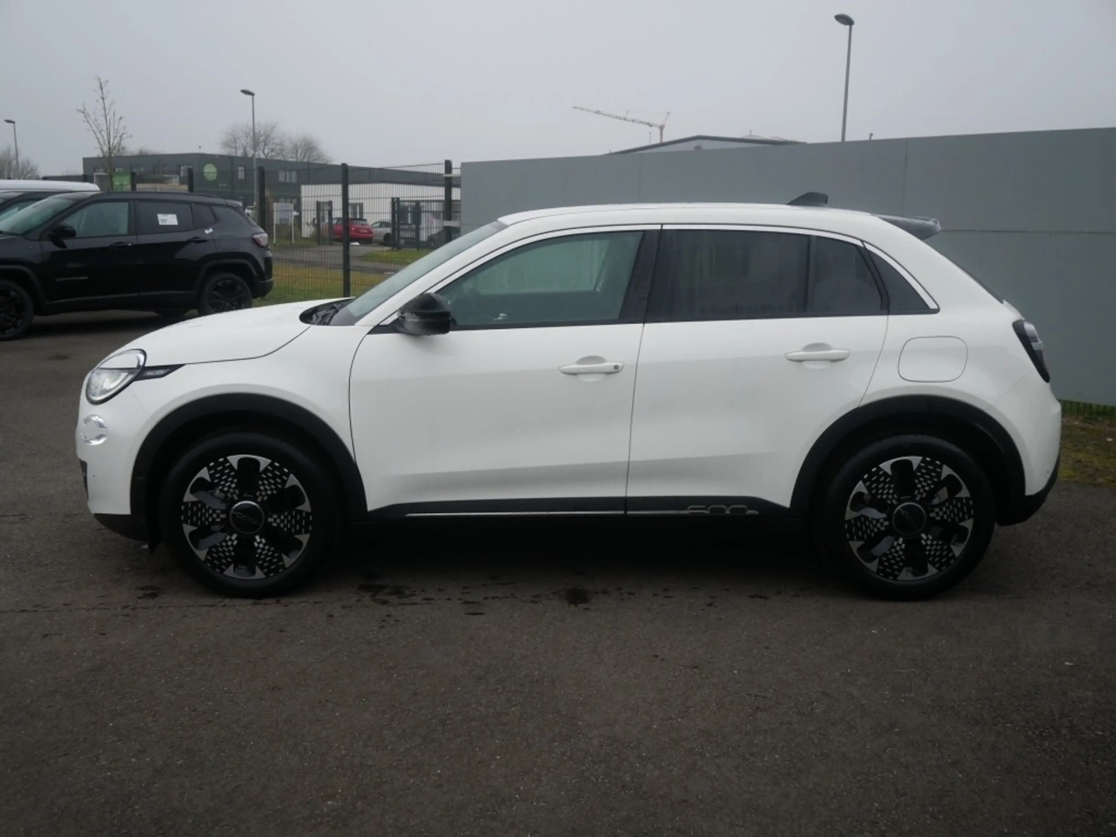 Fiat 600 HYBRID LA PRIMA 1.2 110 PS DCT6 LED NAVI KAMERA — photo 6