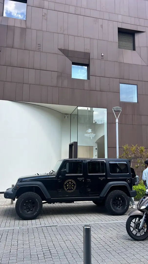 Jeep Wrangler Ulimited SAHARA 2.8 crd Kit 33, Rialzo Omologato - 1