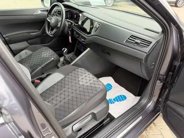 Volkswagen Taigo view 13
