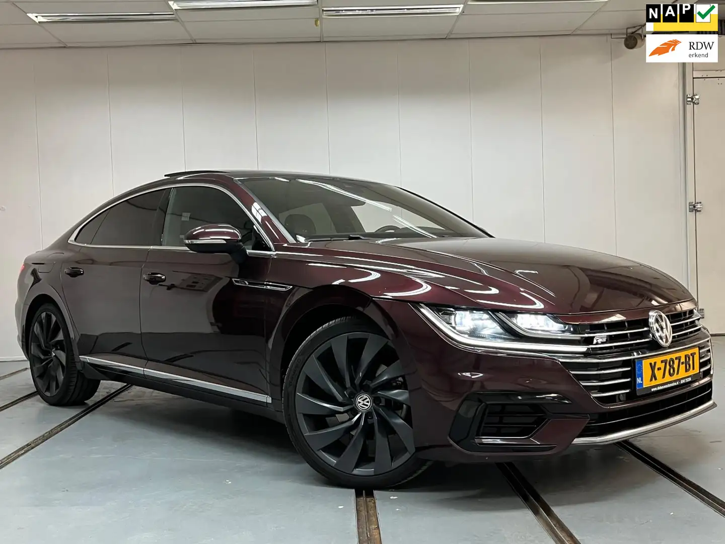 Volkswagen Arteon 2.0 TSI R-Line Business+ Panoramadak Massage Violett - 1