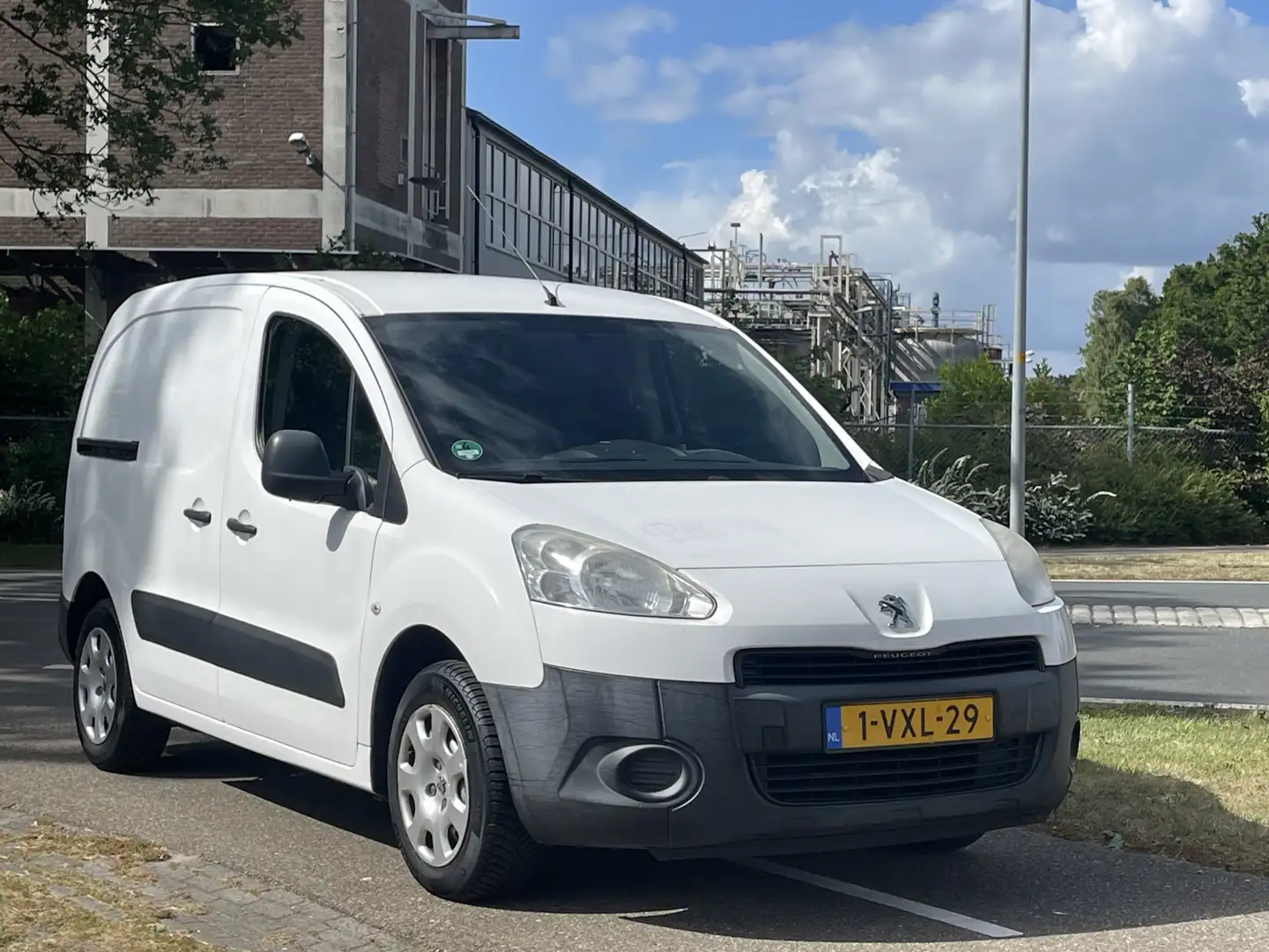 Peugeot Partner 120 1.6 e-HDI L1 XT Profit + | 1e Eigenaar | Trekh Wit - 1