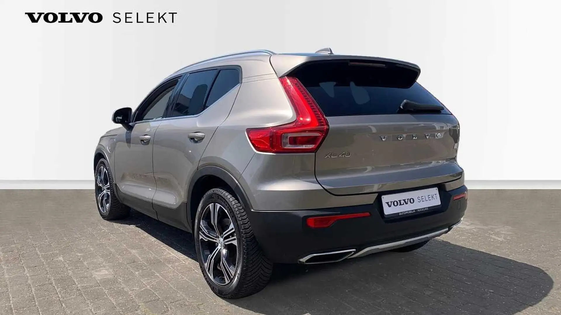 Volvo XC40 Inscription T5 Hybride | Leder | Park Assist V+A | Grigio - 2