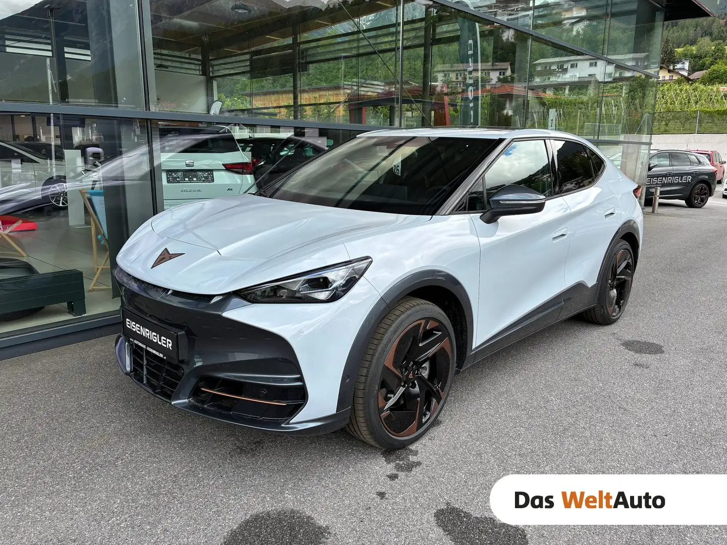 CUPRA Tavascan VZ Adrenaline 4Drive250kW/340PS Silber - 1