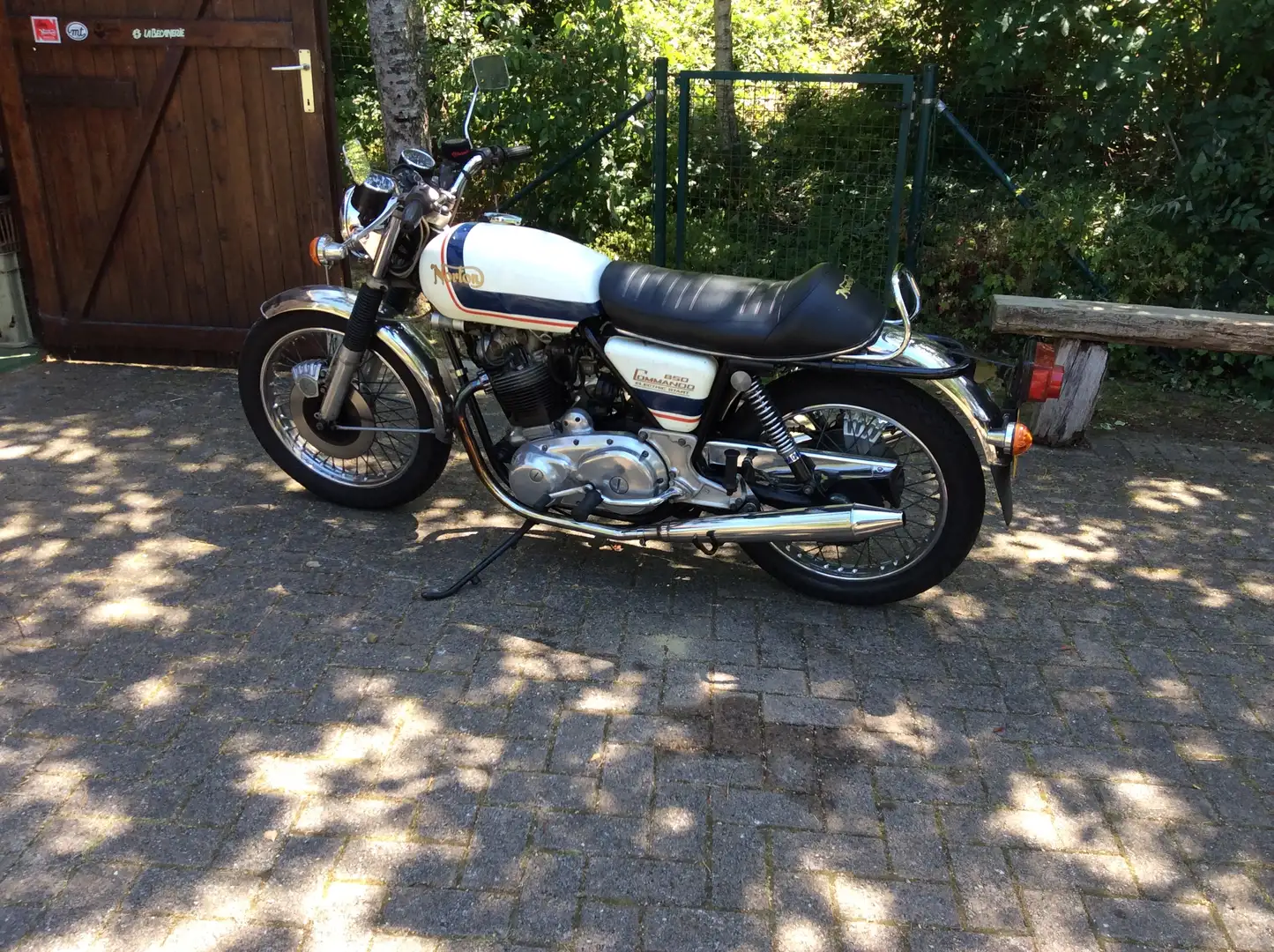 Norton Commando Blue - 2