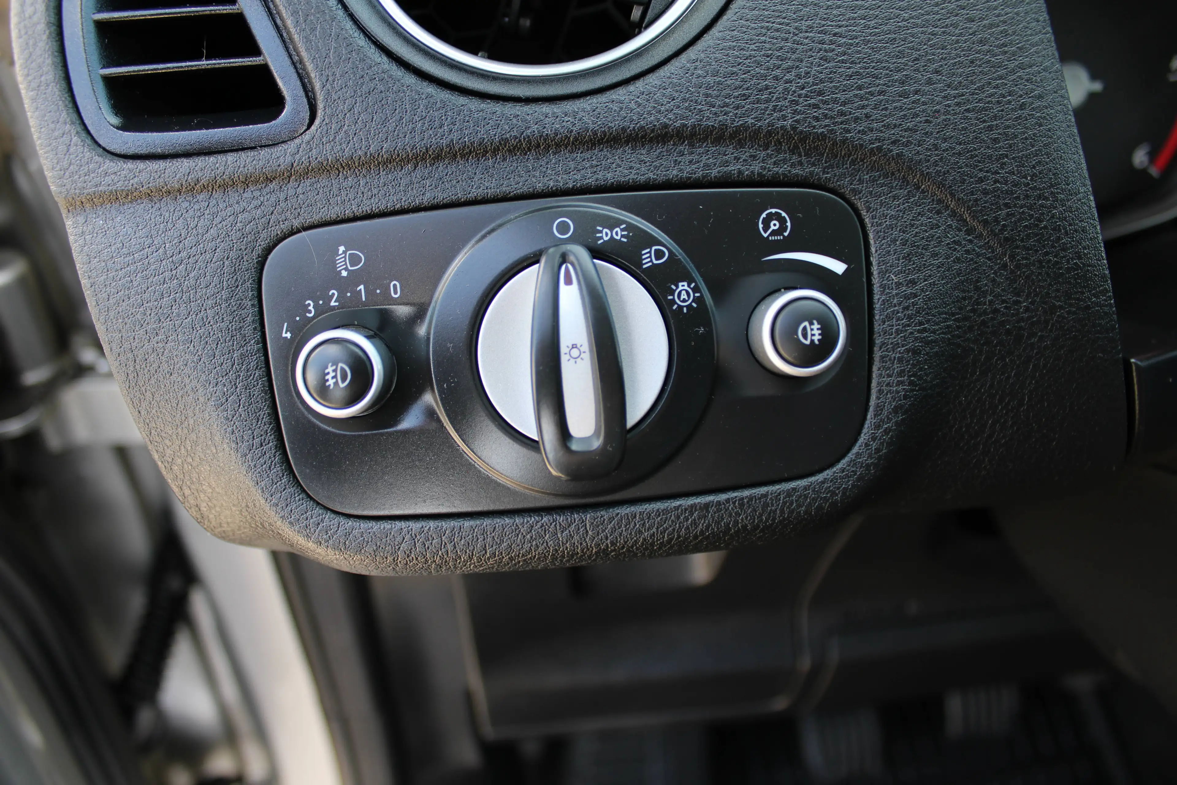 Ford Galaxy Trend 1,6 TDCi — photo 13