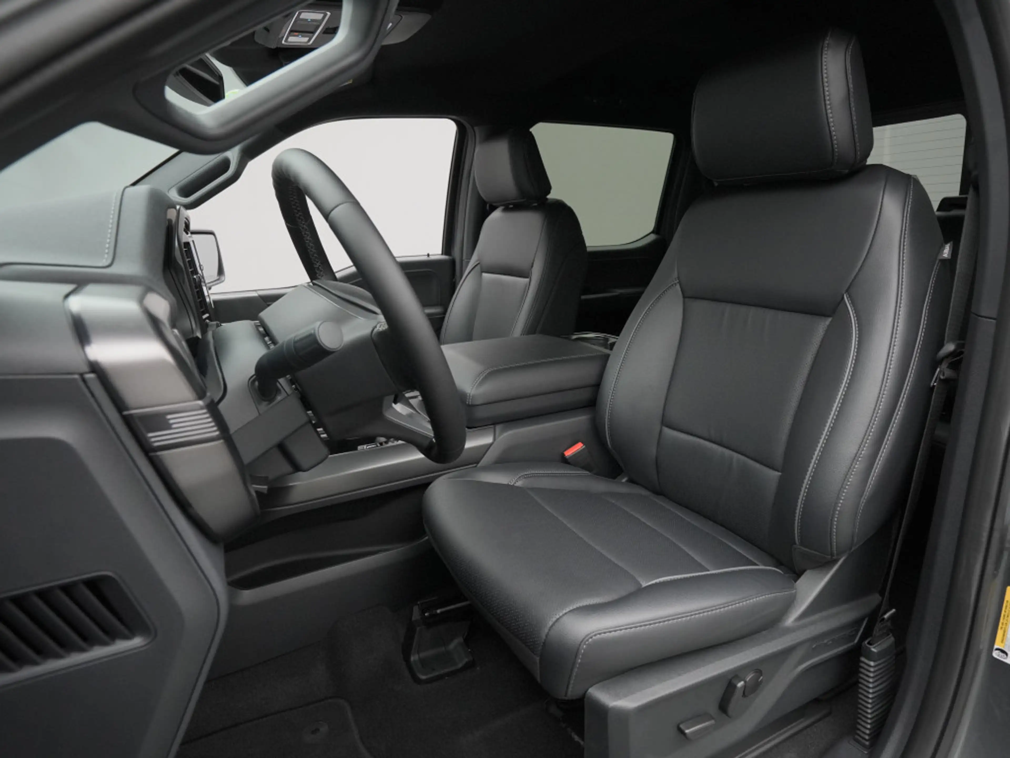 Ford F 150 Lariat V8 Pro Access/Black App — photo 11