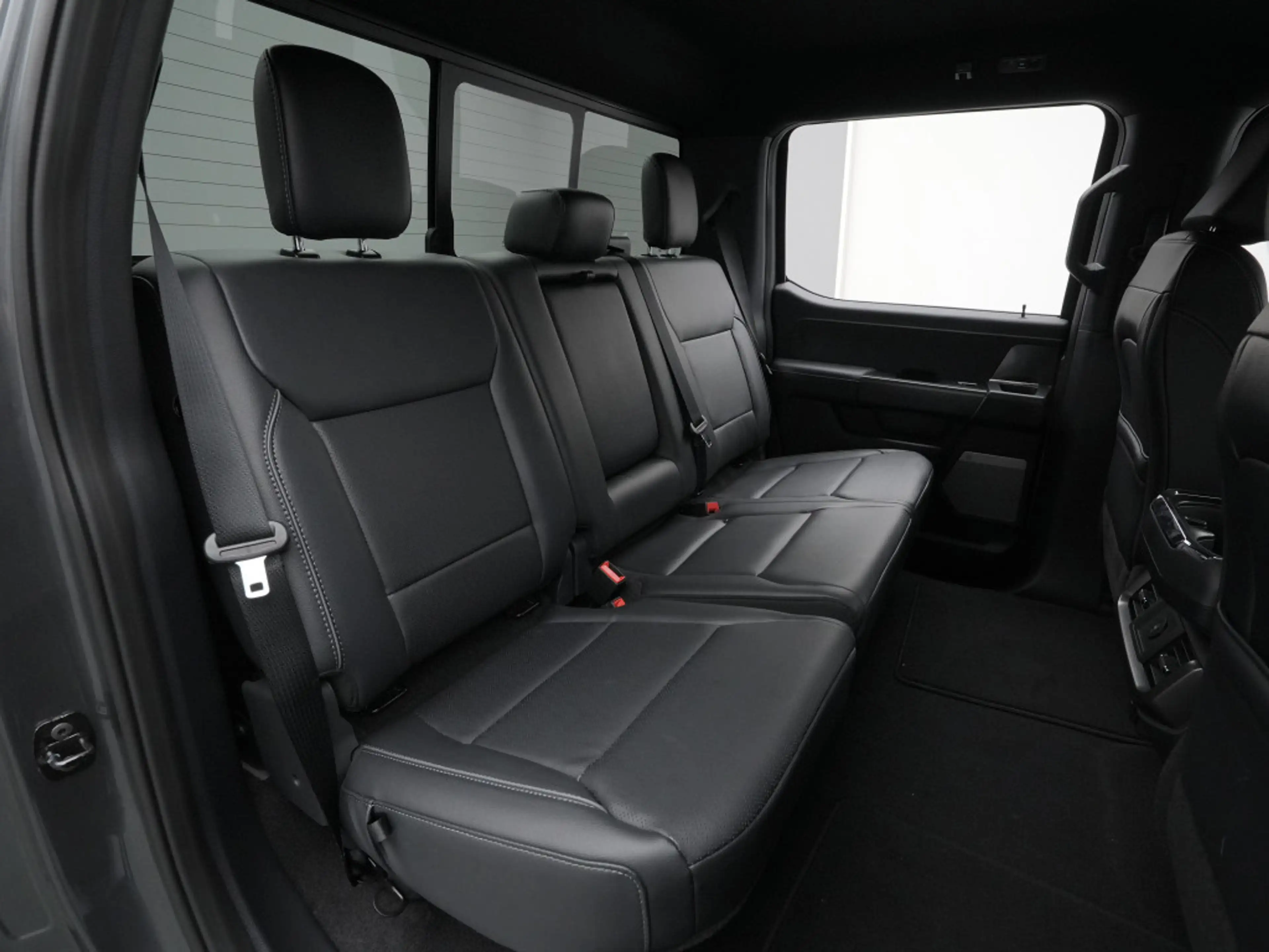 Ford F 150 Lariat V8 Pro Access/Black App — photo 14