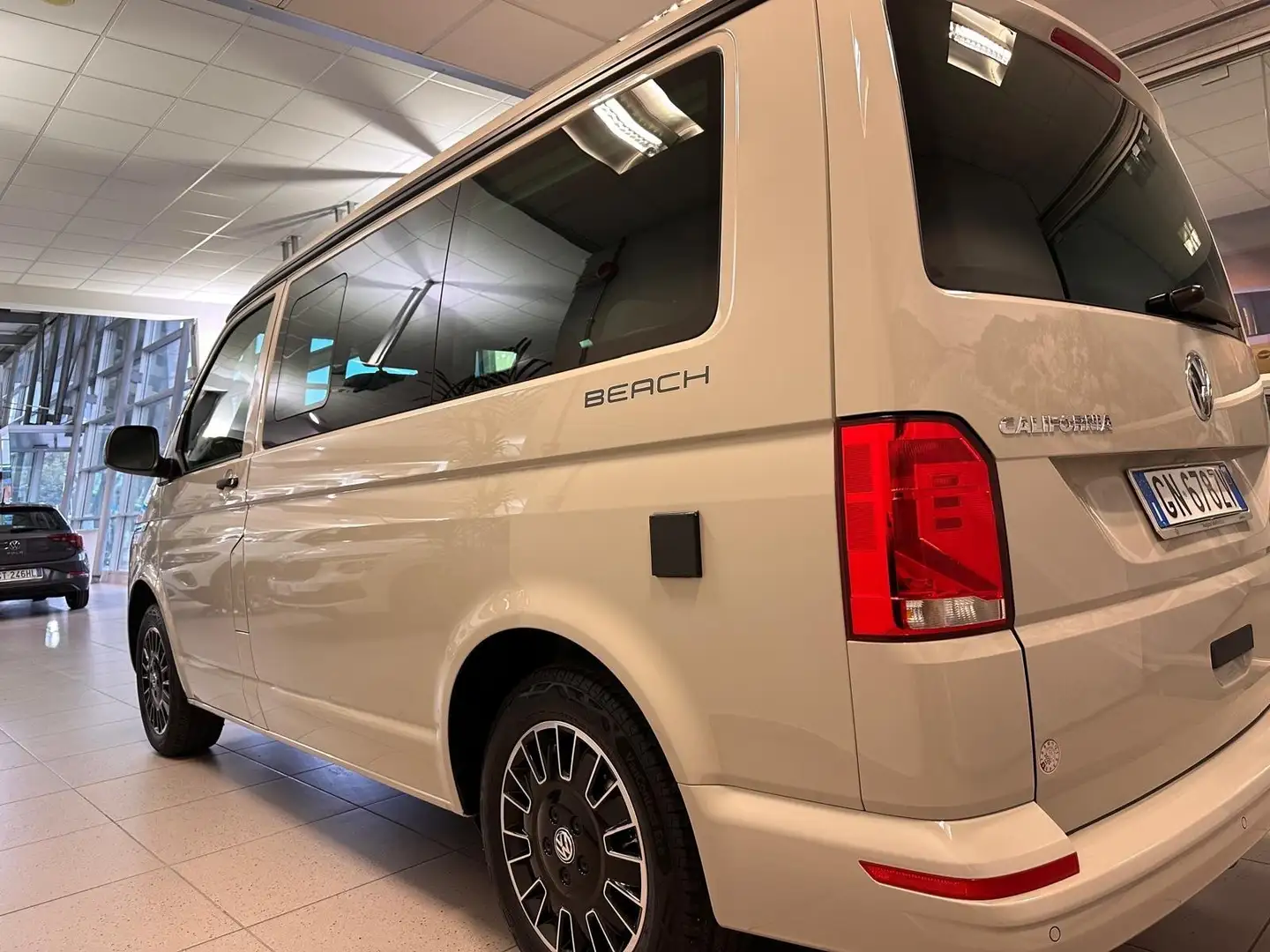 Volkswagen T6.1 California Beach Бронзовий - 2