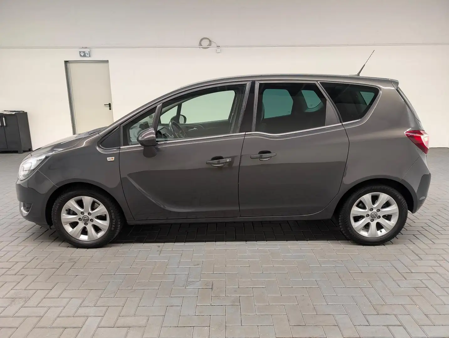 Opel Meriva Innovation AFL/Navi/SHZ/Kam/Tempom./16-LM Grau - 2