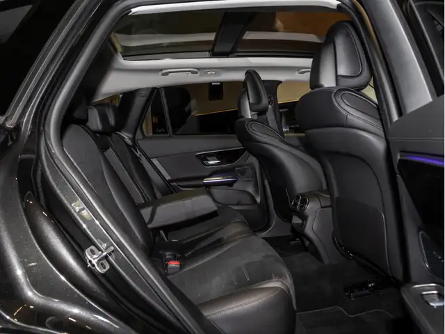Mercedes-Benz GLC view 10