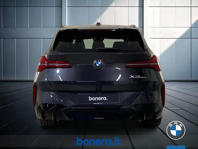 BMW X3 view 7