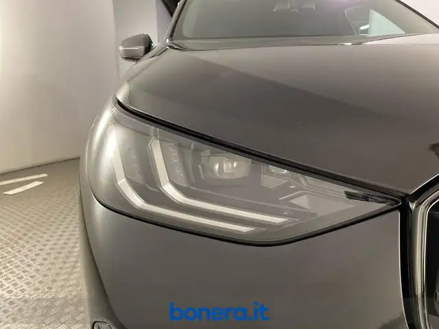 BMW X3 view 10
