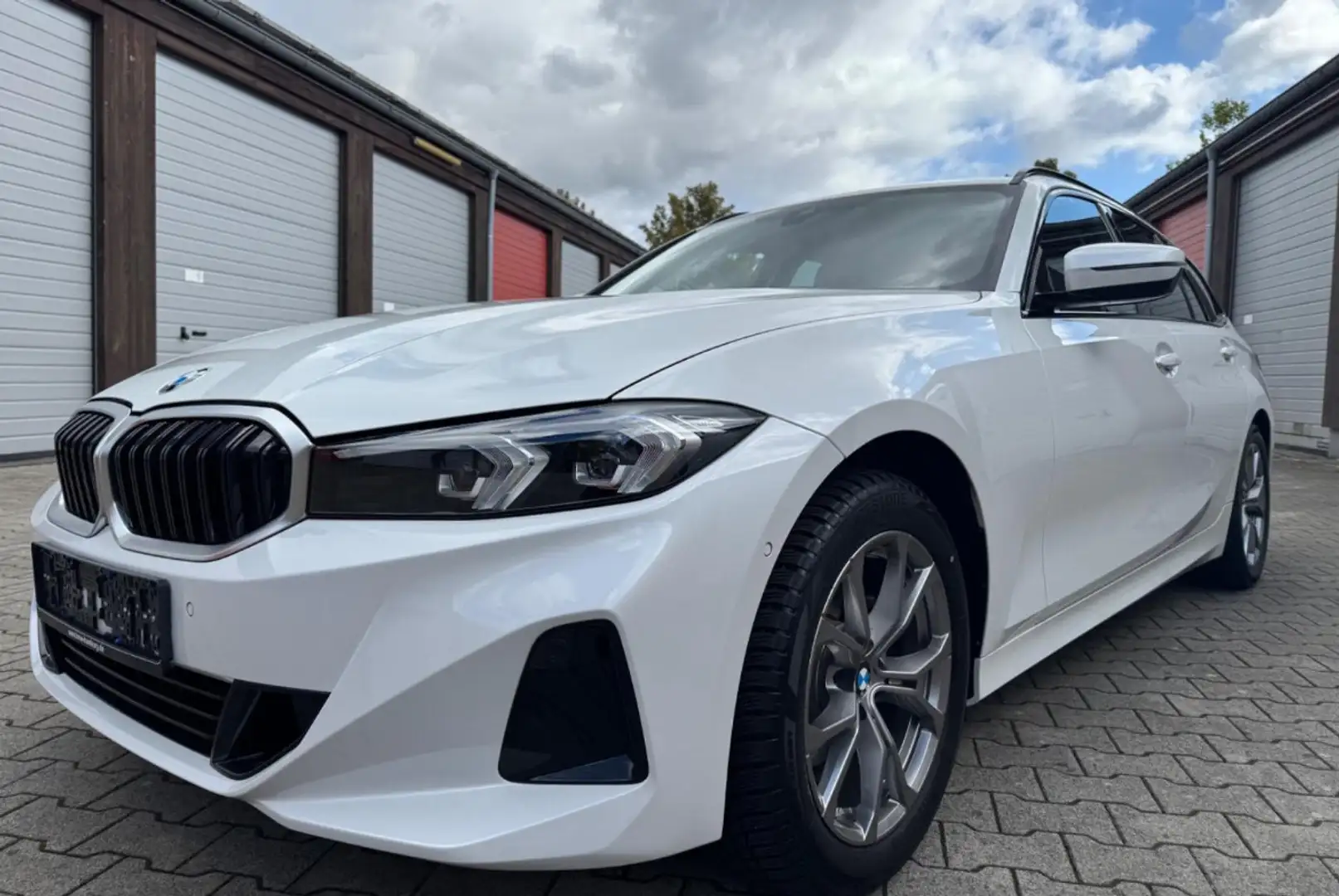 BMW 320 320d Touring Weiß - 1