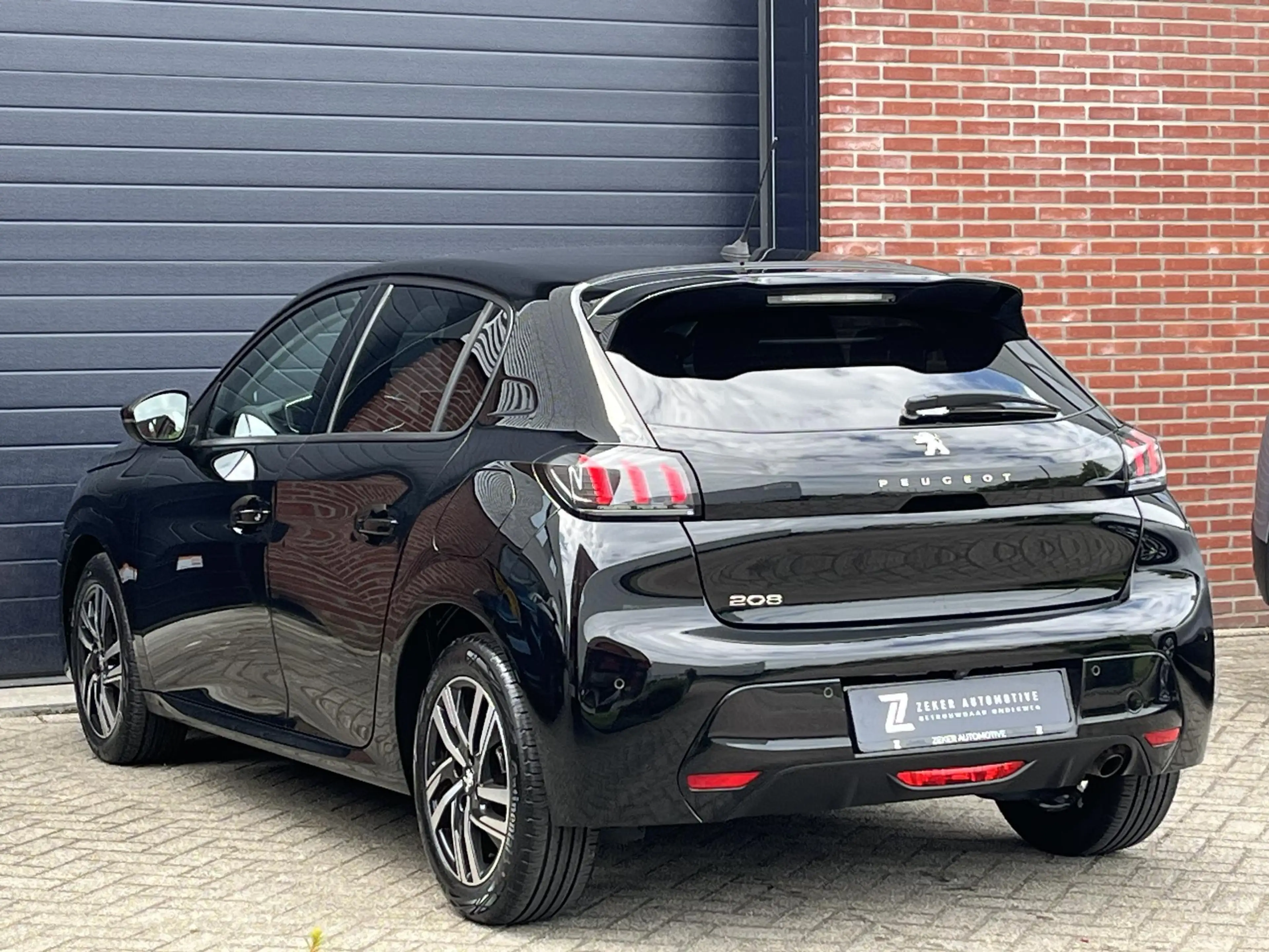 Peugeot 208 1.2 PureTech Allure Automaat, Camera, Navigatie, D — photo 14
