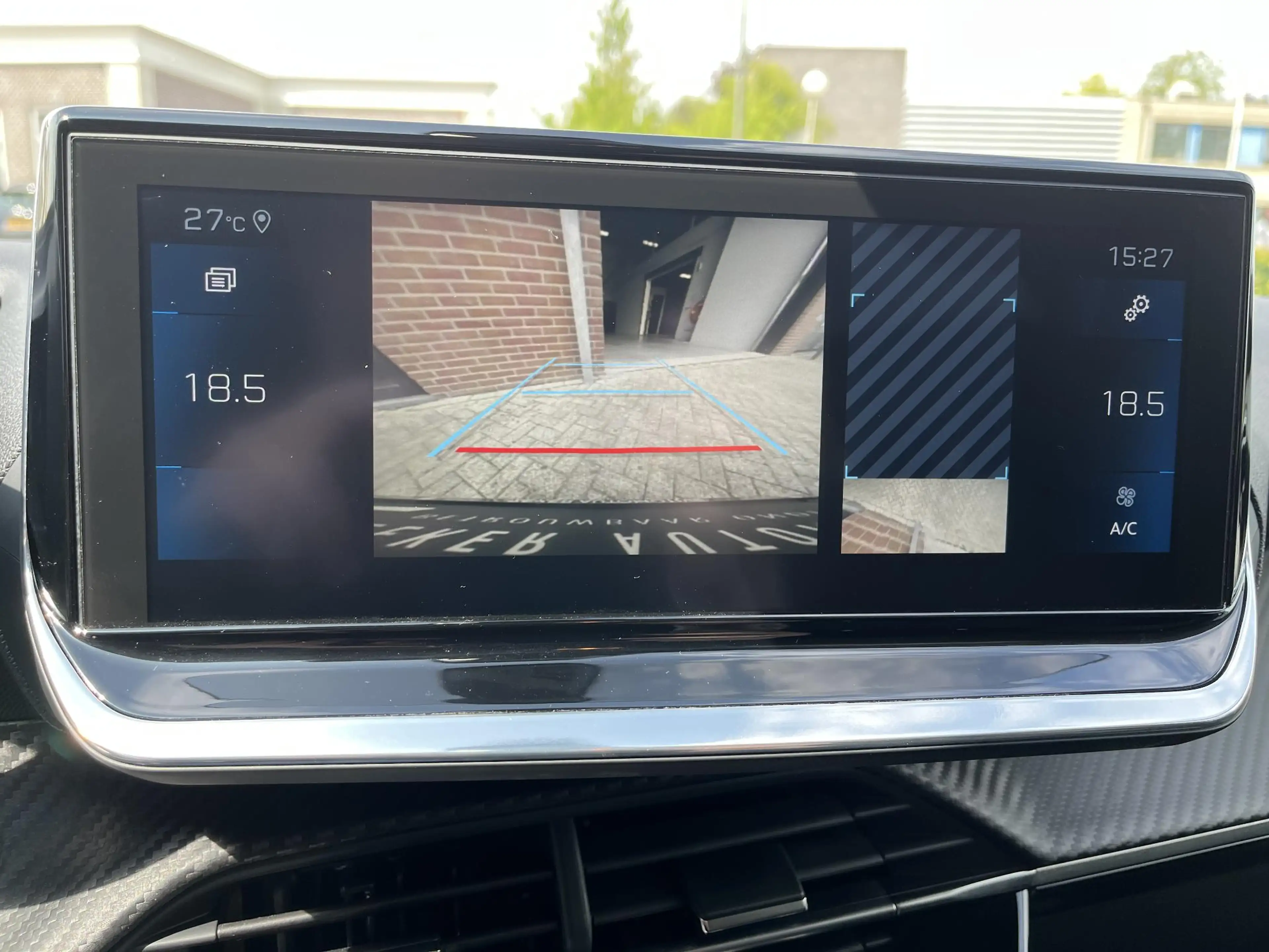 Peugeot 208 1.2 PureTech Allure Automaat, Camera, Navigatie, D — photo 9