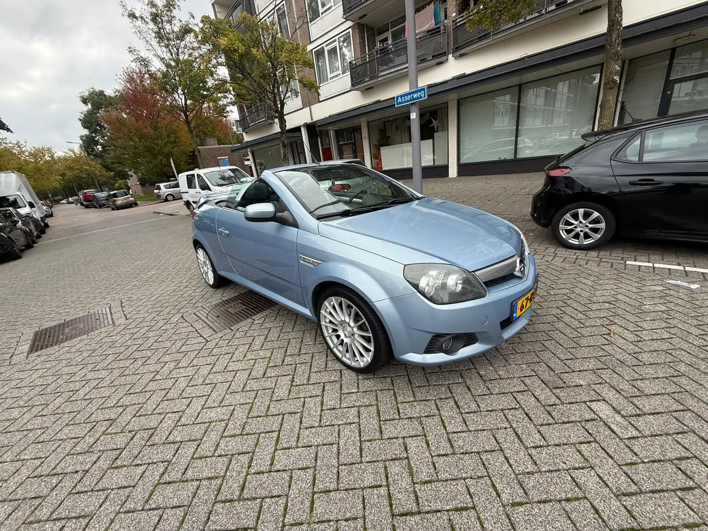 Opel Tigra TwinTop 1.4-16V Cosmo Blauw - 2