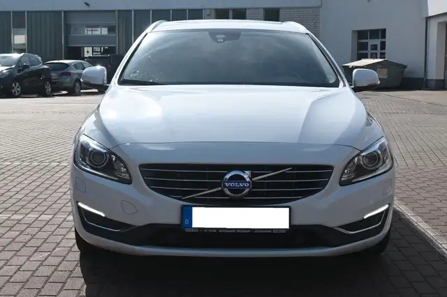 Volvo V60 view 9