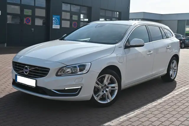 2016 Volvo V60 in White for sale