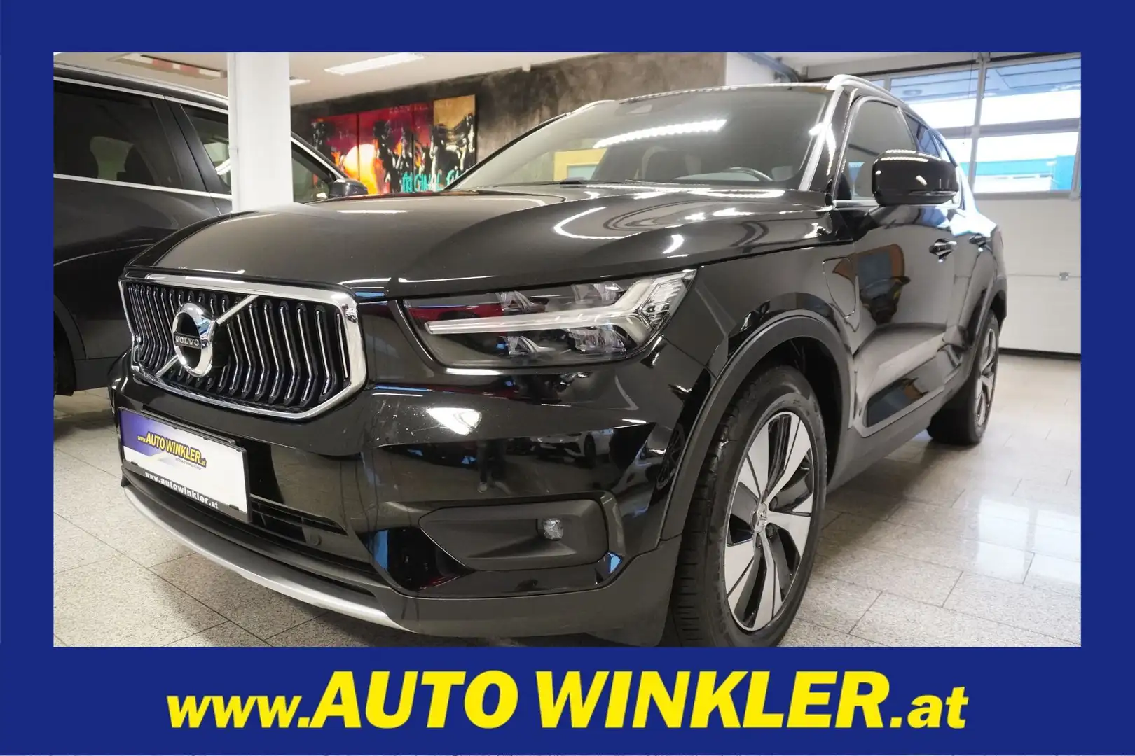 Volvo XC40 T4 Twin Recharge PHEV LED/Navi/PDC Schwarz - 1