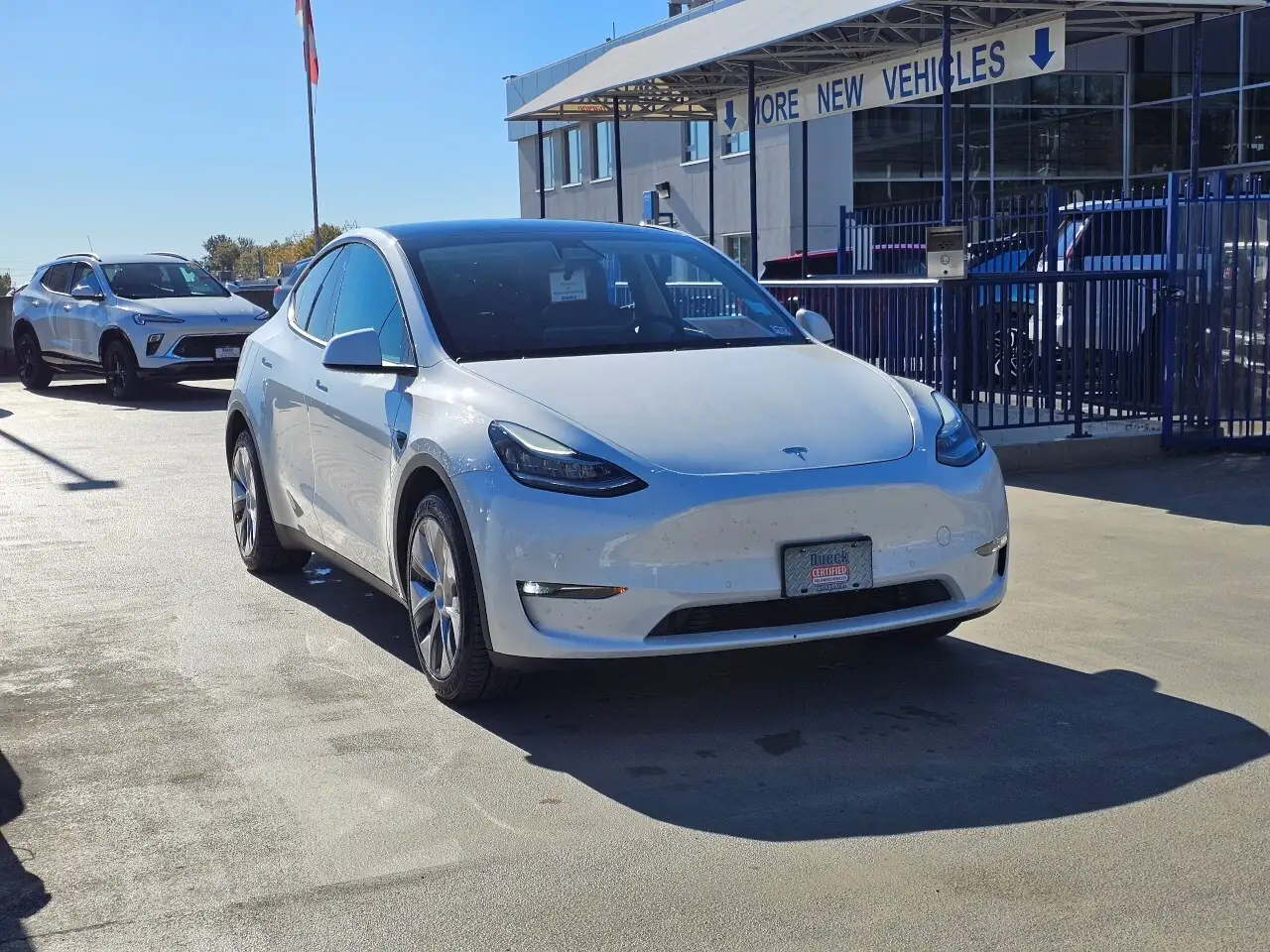 Tesla Model Y снимка Tesla Model Y