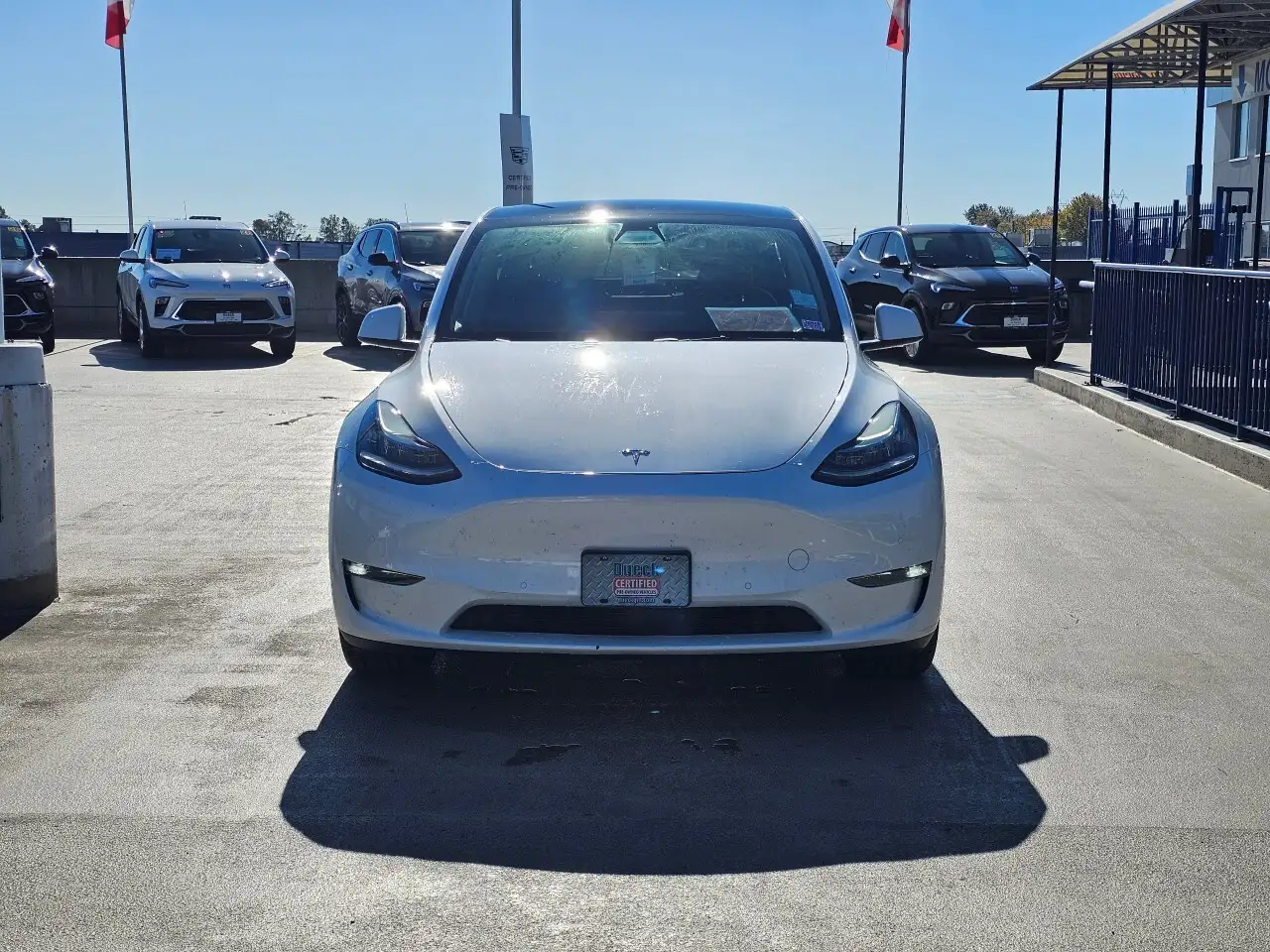 Tesla Model Y снимка Tesla Model Y