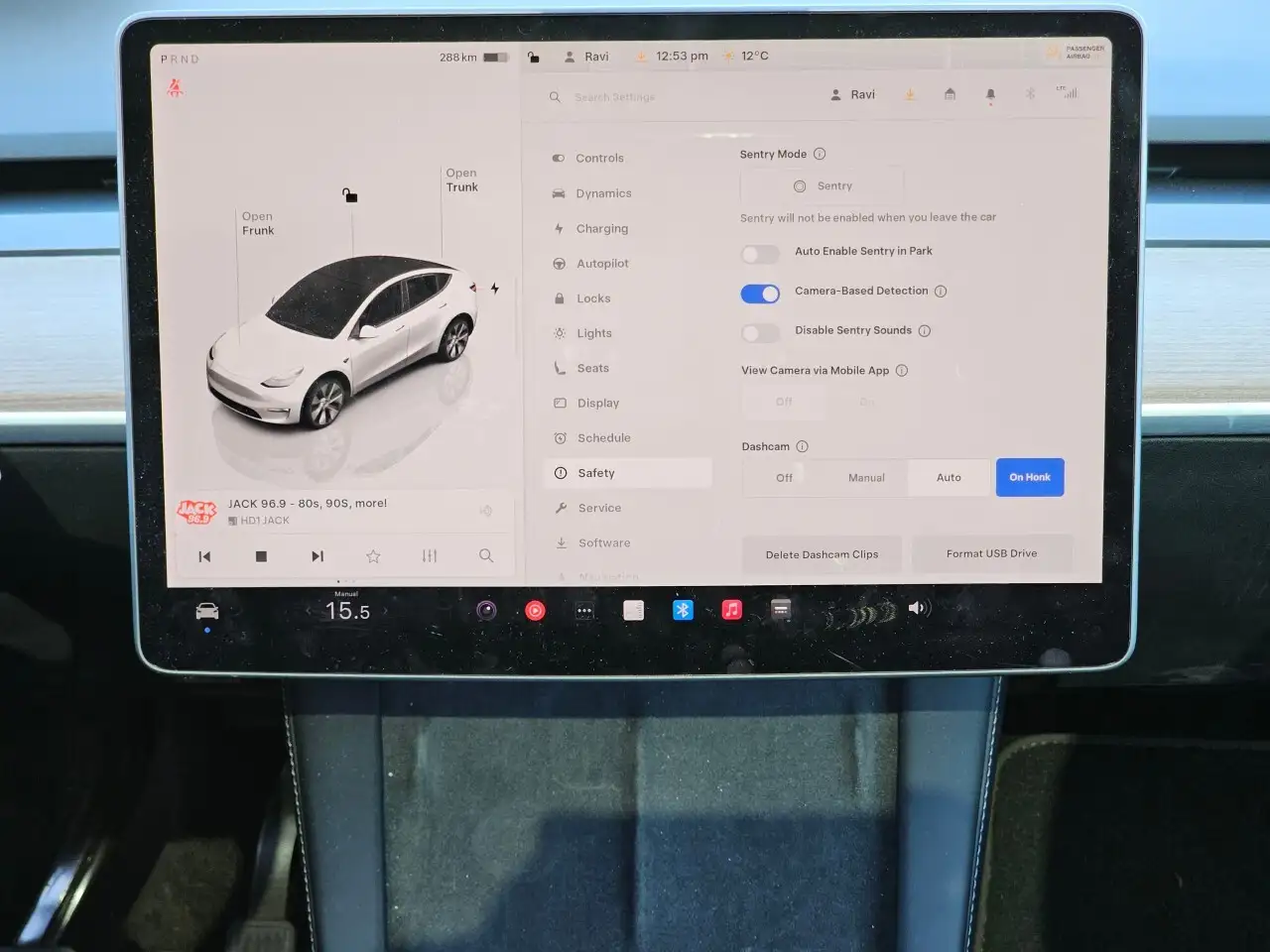 Tesla Model Y снимка Tesla Model Y