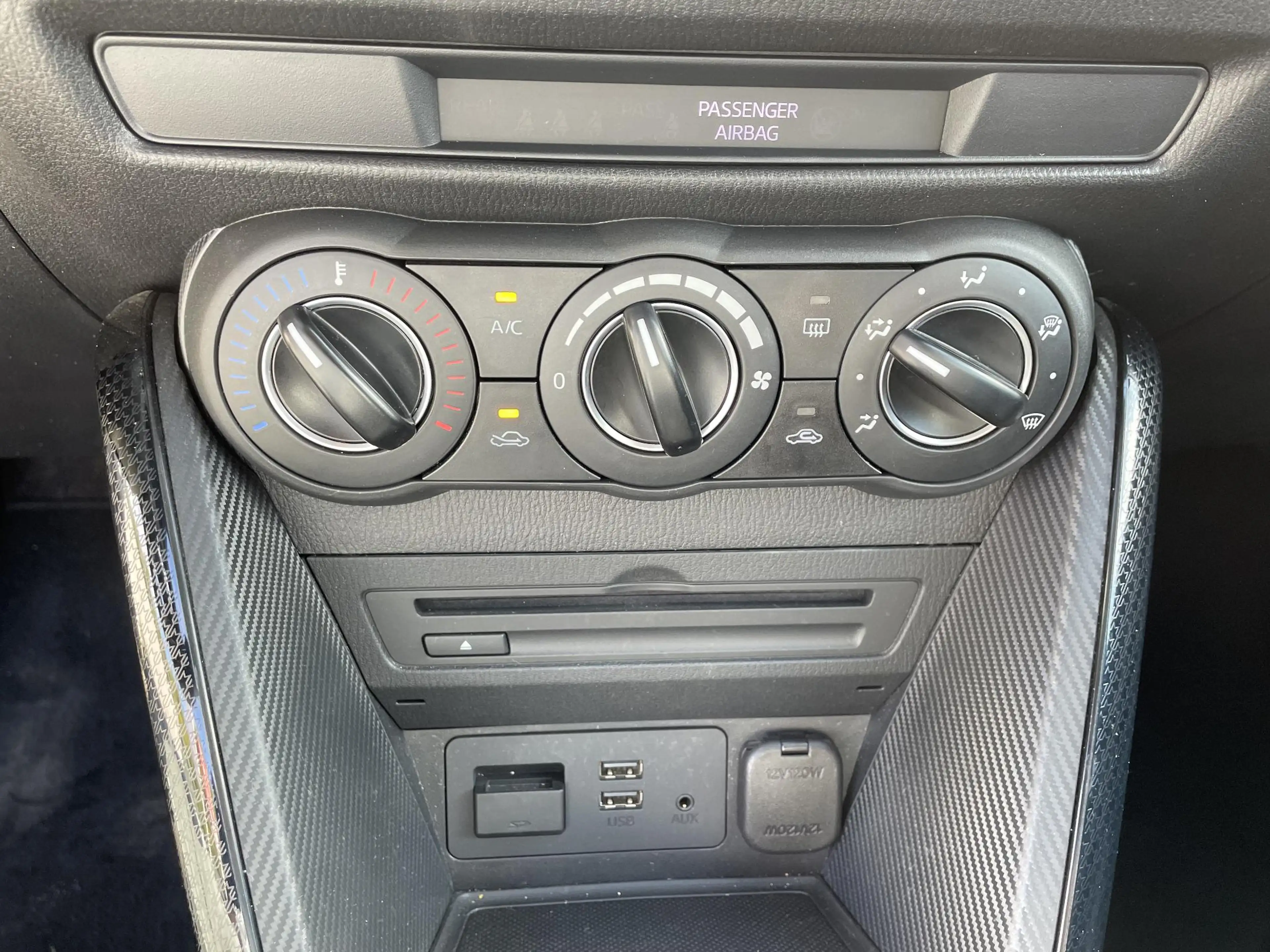 Mazda 2 1.5 Skyactiv-G Dynamic , Navi, Airco, Bluetooth, C — photo 15