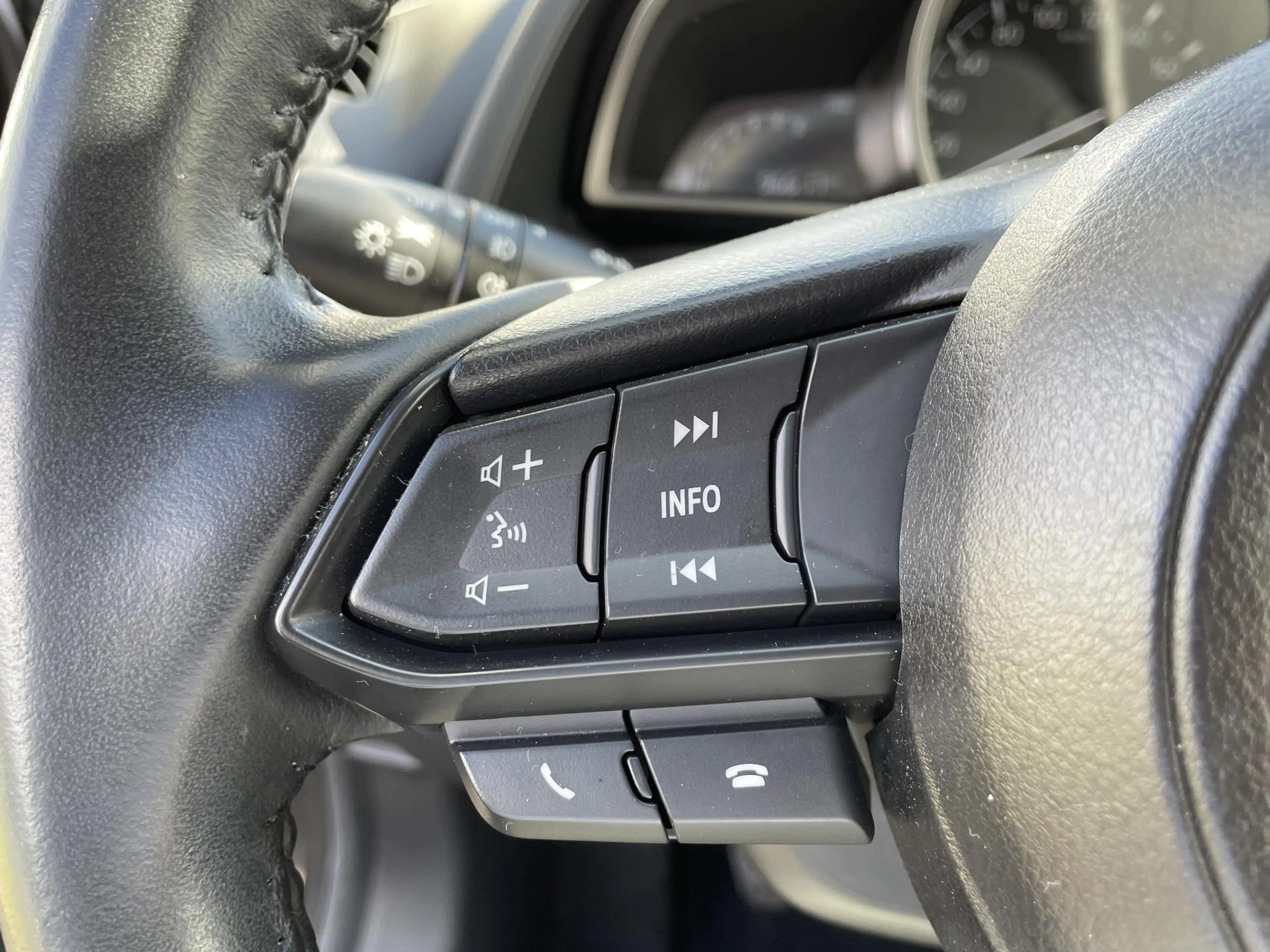 Mazda 2 1.5 Skyactiv-G Dynamic , Navi, Airco, Bluetooth, C — photo 13